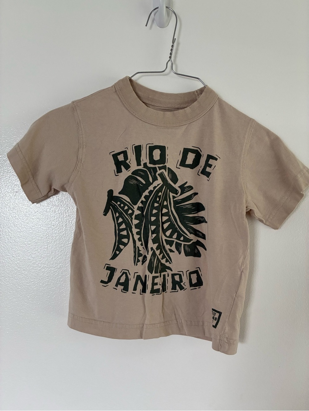 Rio de Janeiro Graphic Tee - Tan